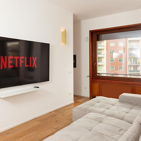 Free Parking - 5 Star - Sauna Luxury Apartment 밀라노 외부 사진