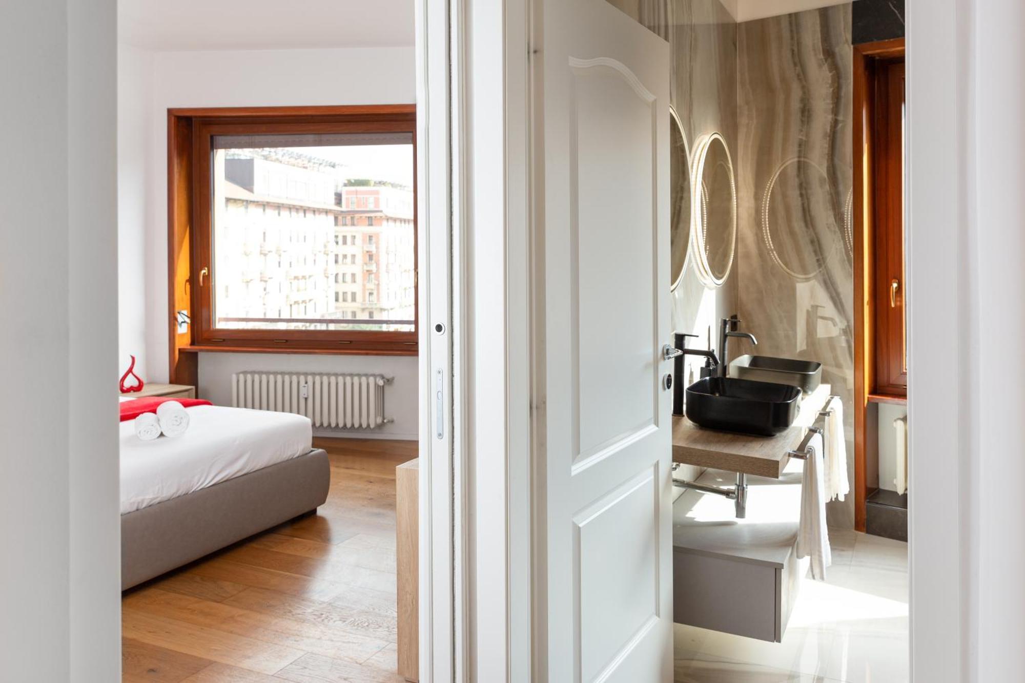 Free Parking - 5 Star - Sauna Luxury Apartment 밀라노 외부 사진